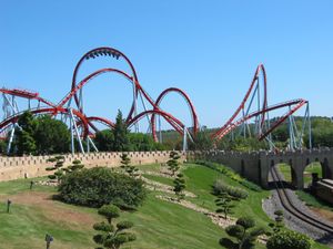 20060331194400-300px-rollercoaster-dragon-khan-universal-port-aventura-spain.jpg